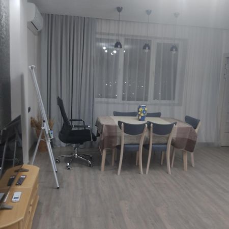 Cozy Apartment Erevan Exterior foto